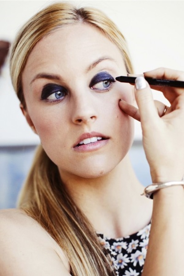 eyeliner sáng màu - hình minh họa 11