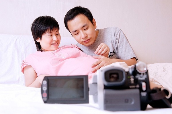 Những việc khiến mẹ bầu thích mà em bé cũng vui 1 giúp mẹ bầu vui vẻ
