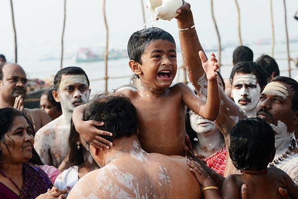 lễ hội Kumbh Mela Ấn Độ - hình minh họa 4