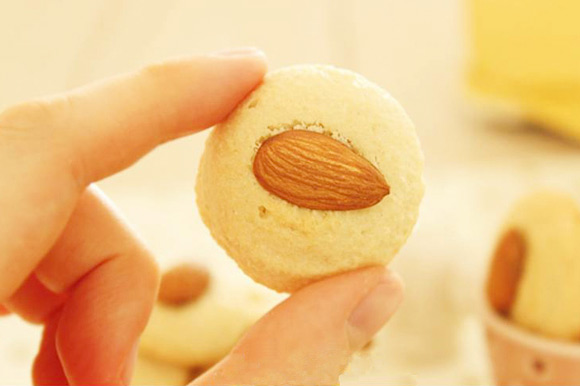Amaretti Kiểu Ý: Nét Duyên Dáng Giòn Tan - hình minh họa 7