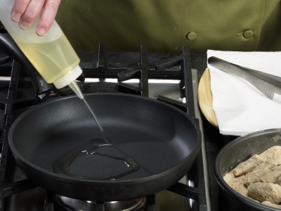 Learn How To Cook - How To Photo Pictorial Steps Frog Legs Heat a large saute pan to medium high and then add the oil. A Step-by-Step How To Photo Pictorial Learn How To Cook - How To Photo Pictorial Steps Frog Legs