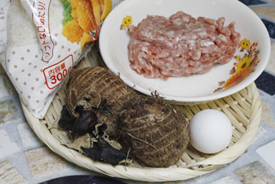 khoai sọ bọc thịt chiên xù