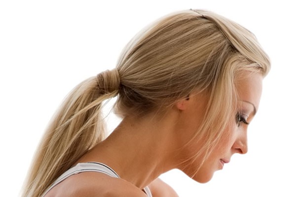 6 biến tấu thời thượng cho tóc đuôi ngựa mùa hè 2 kiểu tóc đuôi ngựa - hình minh họa 2