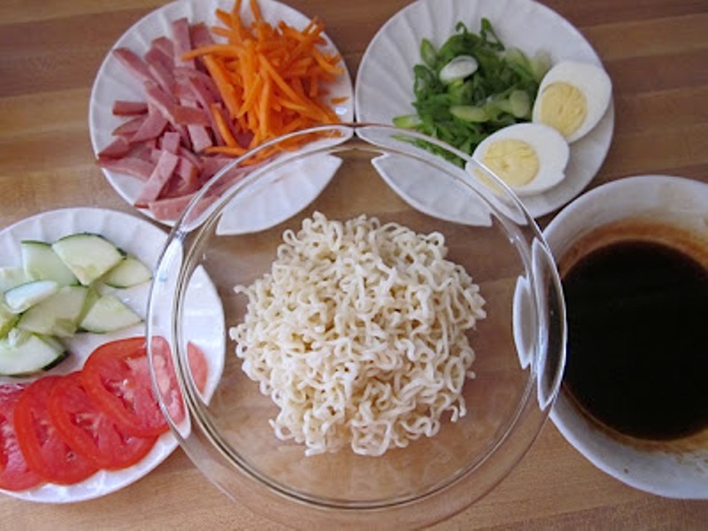 Bí quyết làm mì trộn rau củ - hình minh họa 3