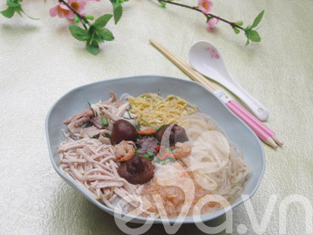 Bún Việt Ba Sắc Vị