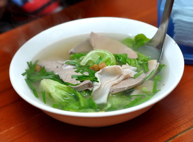 Thử các món mỳ ở quán có tiếng "siêu đắt" phố Tô Hiệu 3 Mỳ Chợ Lớn Tô Hiệu - hình minh họa 3