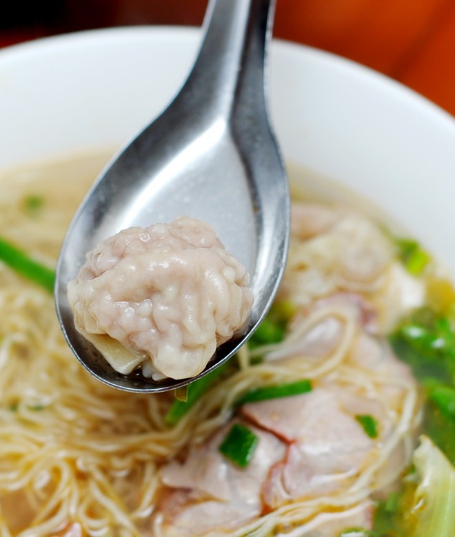 Thử các món mỳ ở quán có tiếng "siêu đắt" phố Tô Hiệu 6 Mỳ Chợ Lớn Tô Hiệu - hình minh họa 6