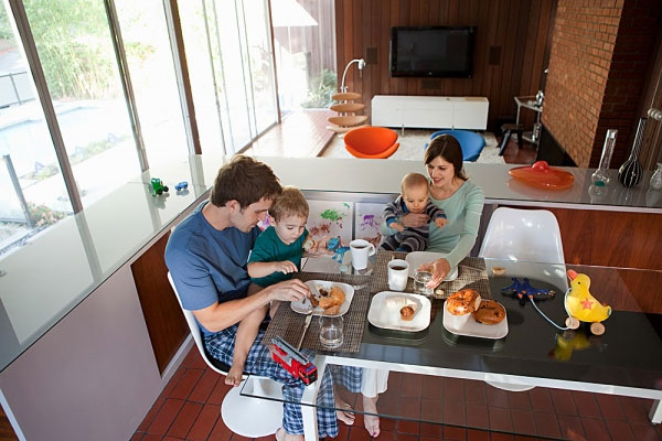 Bí Quyết Đồng Hành Cùng Trẻ Kén Ăn