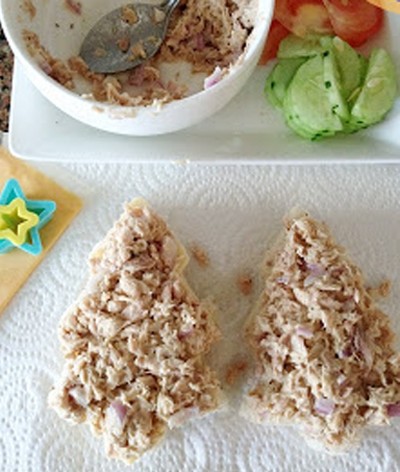 Bánh sandwich hình cây thông Noel đẹp mắt ngon miệng 8 bánh sandwich cây thông Noel - hình minh họa 4