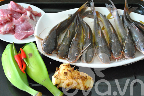 Giản dị cá lăng kho chuối hột - 1