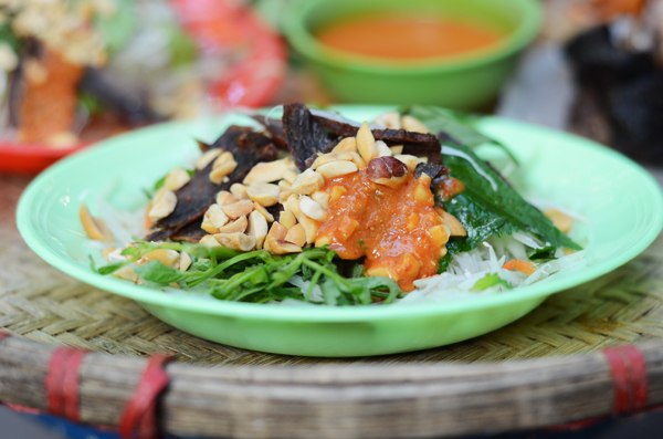 Nộm bò khô thanh mát, không ngấy. Nộm Lim Tá Lả