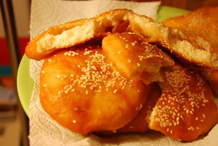 bánh tiêu Sài Gòn