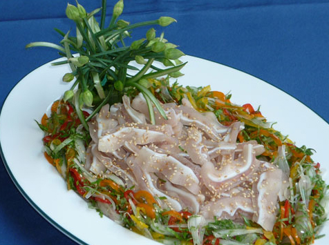 Bí Quyết Làm Gỏi Tai Heo Ớt