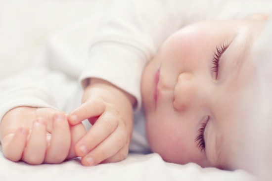 Vì sao bé bỏ bú sớm? bé bỏ bú mẹ