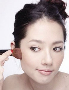 trang điểm tự nhiên - hình minh họa 3