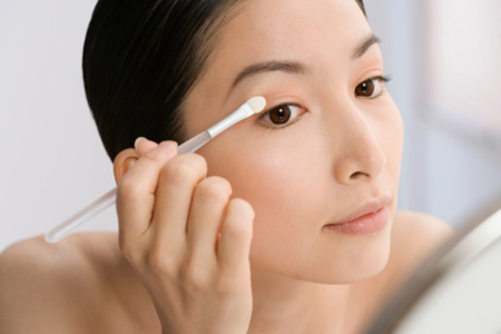 Nhan sắc thanh xuân và những khoảng